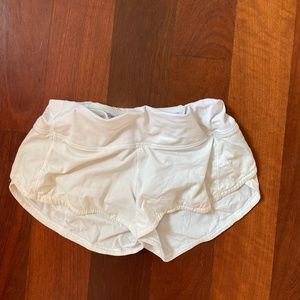 Lululemon White Speed Ups 2.5"